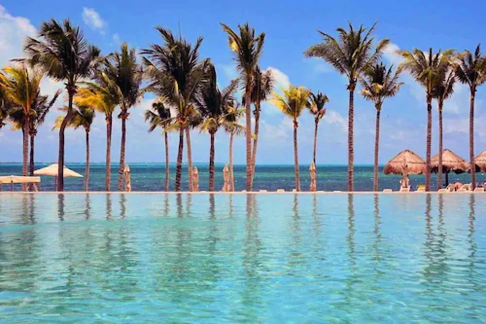Garza Blanca Resort - 2 Bedroom Luxury Suite - For Christmas Cancun Mexico