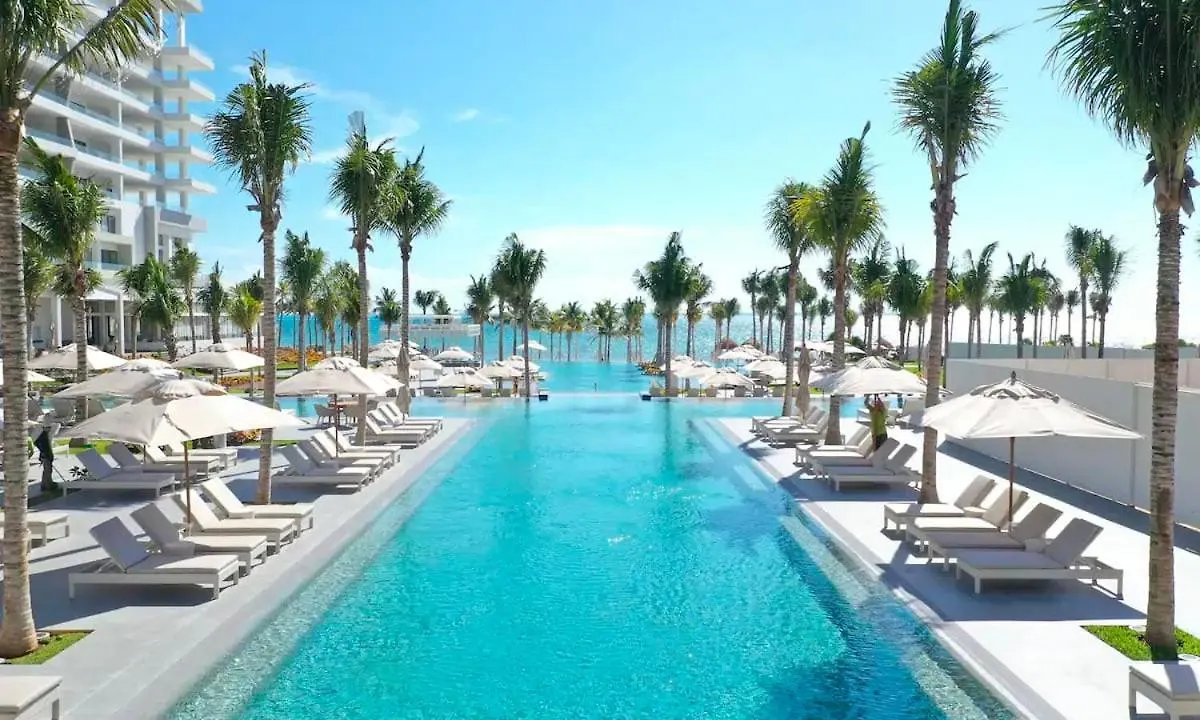 Garza Blanca Resort - 2 Bedroom Luxury Suite - For Christmas location