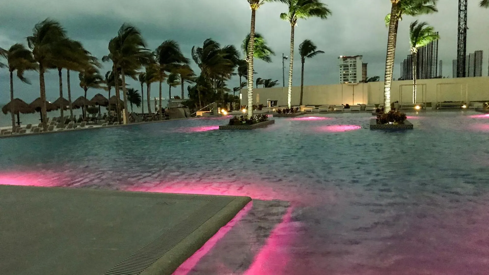 Garza Blanca Resort - 2 Bedroom Luxury Suite - For Christmas Cancun Mexico